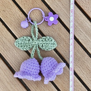 Amigurumi fatti <span class=keywords><strong>a</strong></span> mano in <span class=keywords><strong>maglia</strong></span> Crochet Campanula Bellflower giglio della valle fiore artificiale uncinetto fiore <span class=keywords><strong>portachiavi</strong></span> borsa rosa Charm - Product Image 2