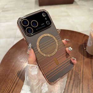 Funda Magnética Antigolpes de Fibra de Carbono para iPhone 17/16/15/14PRO Max con Gran Visibilidad y Protectores de Lente - Product Image 4