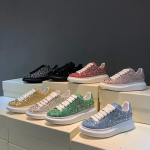 Zapatos casuales retro de moda con logotipo personalizado, diseño lujoso, color puro, suela gruesa, con plataforma, zapatos para caminar - Product Image 1