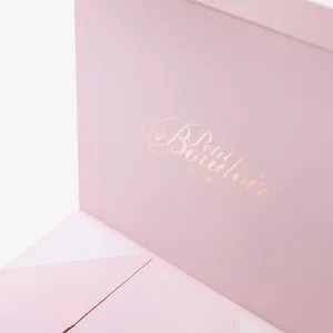 Caja de Regalo Rígida Rosa con Logotipo en Lámina Dorada Personalizada de Lujo, Caja de Regalo Magnética Plegable con Cinta - Product Image 4