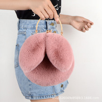 Vente chaude Mode d'hiver Sacs à bandoulière créatifs personnalisés en fausse fourrure avec pompon