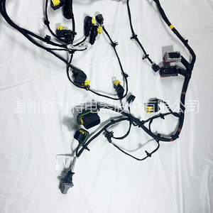 บานพับประตูท้ายรถฟอร์ดทรานซิท 22229087 ด้านขวา วัสดุพลาสติก - Product Image 2