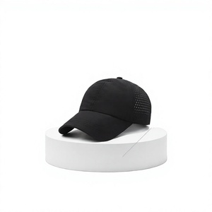 Gorra de Béisbol de Malla Impermeable de 6 Paneles, Lisa, al por Mayor, con Logotipo Personalizado Bordado, Etiqueta y Orificios Cortados con Láser, 100% Poliéster - Product Image 2