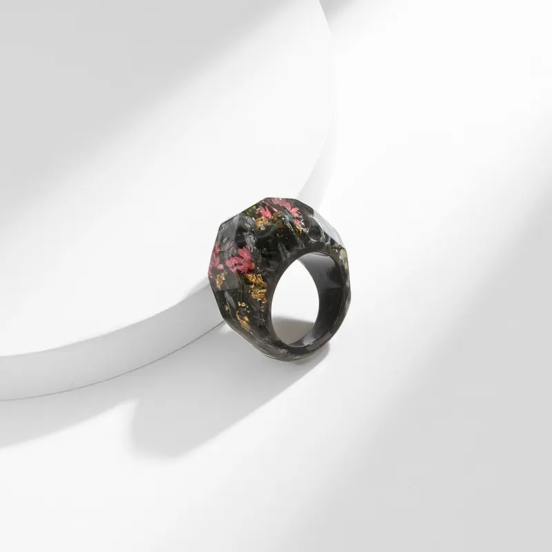 Original design 2023 rhombus Diamond cutting Black resin ring Unisex Jewelry #8 Chunky Big Thick ring