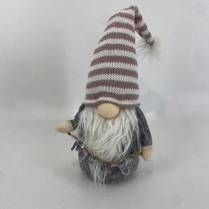 เครื่อ<span class=keywords><strong>ง</strong></span>ประดับขอ<span class=keywords><strong>ง</strong></span>โนมส์ตรงกลางเทศกาลคริสต์มาสหมวกลายทา<span class=keywords><strong>ง</strong></span>เอลฟ์ถือเชือกตัวอักษรไว้ใ<span class=keywords><strong>น</strong></span>มือทั้<span class=keywords><strong>ง</strong></span>สอ<span class=keywords><strong>ง</strong></span>ข้าง - Product Image 4