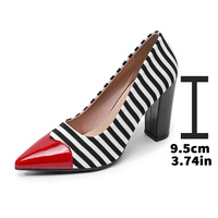 Sepatu Wanita Ukuran Besar Model Pointed Toe Shallow Pumps Hitam & Putih Bergaris Hak Tebal Tinggi Bahan PU Sol TPU Ukuran 40-43