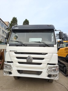 รถหัวลากมือสอง Howo 6x4 371 แรงม้า รุ่น SinoHowo 371 พวงมาลัยซ้าย หัวรถพ่วง Howo - Product Image 6