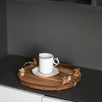 Nouveau design avec bordure Plateau décoratif en bois en alliage de zinc Plateau de décoration durable pour la maison