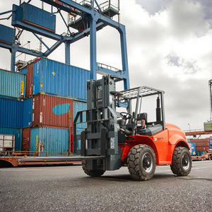 Nueva carretilla elevadora diésel de alta calidad 3,5 Ton 4WD carretilla elevadora para terreno áspero 1520mm longitud de horquilla 750mm ancho de horquilla para uso minorista a la venta - Product Image 4