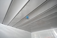 Maison Conteneur Mobile de 20 pieds - Maison Préfabriquée Moderne Respirante et Démontable pour Bureau, Centre Commercial, Camping et Abri d'Accueil pour Réfugiés