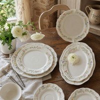 Service de vaisselle en céramique de style européen, assiettes, bols et tasses à soucoupe à motifs floraux blancs pour restaurant