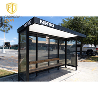 Shelroden Urban Environmental Green Plant Abri d'autobus à structure solide en acier avec panneau publicitaire LED Design de panneau d'affichage moderne