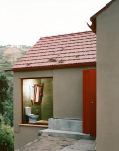 Fenêtres en verre sur mesure du sol au plafond Portes et fenêtres rouges de style Bauhaus Fenêtres rondes inclinables et tournantes - Product Image 3