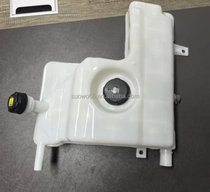 Réservoir <span class=keywords><strong>d</strong></span>'expansion de liquide de refroidissement compatible avec les camions Renault Sowo 20803451/22066749/20828426 Montage à vis en PP Ajustement universel 1 an - Product Image 5