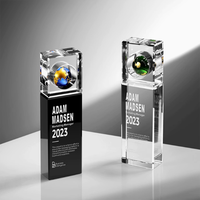 Trophée globe en cristal poli, artisanal et personnalisé, avec base conique, logo sur mesure, transparent noir, pour Championnat du Monde