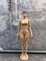Vente Directe Usine de Mannequins Femme Corps Entier Debout, en Plastique PE, Grandes Poitrines, Hanches Larges (BBL), avec Support