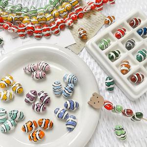 2025 lucu warna-warni keramik tanah liat badut ikan manik-manik tropis ikan liontin ditarik tangan pesona manik-manik aksesori untuk DIY membuat perhiasan - Product Image 2