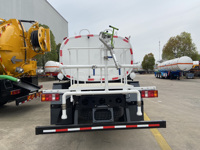 Howo 4x2 8000 litres camion-citerne à eau de haute qualité arroseurs d'eau camion eau Bowser camion camion de pulvérisation d'eau