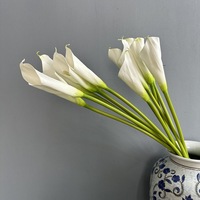 RK270 Großhandel Langstielige EVA Calla-Lilien Weiß Rosa Realistische Künstliche Calla-Blumen für Heim- und Hochzeitsdekoration