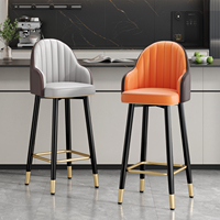 Chaise de bar moderne et simple avec dossier et tabouret haut pour table d'îlot, comptoir de caisse, espace commercial ou salon