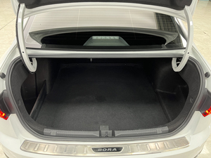 Volkswagen Bora 2022 200TSI DSG Edición Conducción Inteligente PRO, Volante a la Izquierda, Gasolina, Sedán Usado - Product Image 5