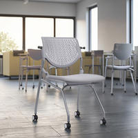 Chaise de formation moderne en tissu pivotante réglable de haute qualité, empilable, mobile, pour réunion de bureau, hôtel, école