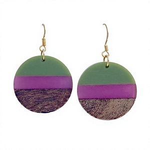 Nouvelles boucles d'oreilles géométriques faites à la main en bois et résine, motifs bohèmes colorés vert bleu noir, bijoux de mode pour femme, idéales pour les fêtes - Product Image 4