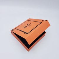Scatola Regalo Rigida a Forma di Libro Colorata, Personalizzabile con Logo, Confezione in Cartone Magnetico, Scatole Personalizzate con Magnete