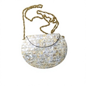 Pochette de soirée élégante en nacre incrustée, mosaïque de coquillages faite à la main, sac de luxe pour mariée, soirée et occasions spéciales - Product Image 1