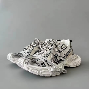 รองเท้าผ้าใบแฟชั่นแบบผูกเชือก ยูนิเซ็กซ์ คุณภาพระดับพรีเมียม พื้นหนา ระบายอากาศได้ดี น้ำหนักเบา กันลื่น ทนทาน - Product Image 3