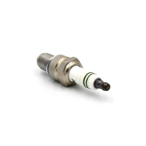 Bougie d'allumage automobile Q6RTC Q5RTC Q5RF compatible avec BPR5EFS13 TR5B13 VLINE45 TR5A10 TR5B13 - Product Image 6