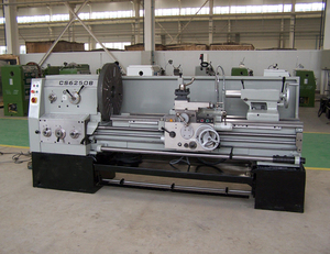 Torno industrial manual de bancada deslizante CS6250B/1000 con diámetro de eje de 82 mm para taller de reparación - Product Image 5