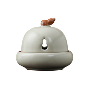 Quemador de incienso de cerámica Ru Kiln con bandeja para ceremonia del té y uso en interiores, hecho en Dehua. - Product Image 5