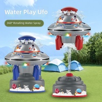 Activités de plein air pour enfants 360 °   Toupie spatiale volante rotative et lumineuse, alimentée au pied, avec fonction d'arrosage et de jeu aquatique