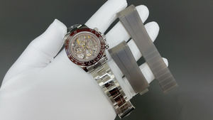 La esfera hueca y el movimiento hueco ofrecen una sensación mecánica extremadamente fuerte. Reloj Mecánico para Hombre - Product Image 6