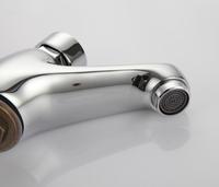 Robinet d'économie d'eau à fermeture automatique chromé de salle de bain publique de haute qualité en gros d'usine