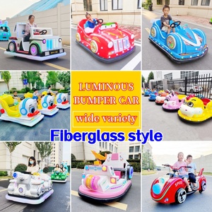 Plaza Coche de conducción eléctrico alimentado por batería Coche de entretenimiento para niños con música Proyecto de Parque de Atracciones Coches de choque para padres e hijos - Product Image 3