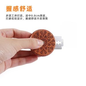 Herramientas para cortar pan, cuchillo para masa con 5 cuchillas y funda roja - UFO Bread Lame - Product Image 5