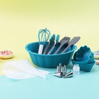 Lovewill BK-S001 Ensemble de 17 moules à gâteaux et ustensiles de cuisson en silicone de qualité alimentaire et écologiques avec spatule et fouet