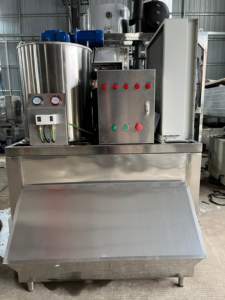 Máquina de Hielo en Escamas Comercial de 1 y 2 Toneladas con Control Automático, Compresor Bristol, <span class=keywords><strong>Motor</strong></span> y Bomba para Uso en Supermercados y Cocinas - Product Image 4