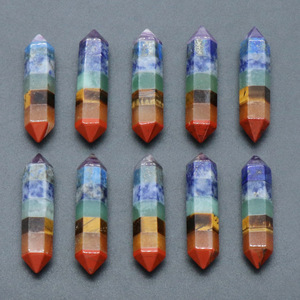 Torre di Gemme a 7 Colori, Bacchetta da 42mm, Mini Punte Doppie Terminanti a Sette Chakra per Decorazione - Product Image 1