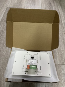 Sunfull BTL 7 pouces HMI PLC tout-en-un, prend en charge BACnet, surveillance à distance par MQTT, installation en boîtier de type 86 pour bâtiments intelligents - Product Image 6