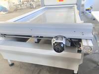 Machine de laminage sous vide pour le travail du bois avec pompe, facile à utiliser pour les portes de meubles