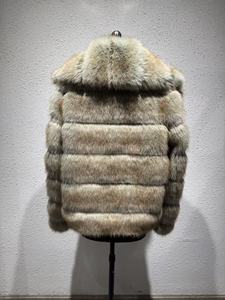 <span class=keywords><strong>Manteau</strong></span> en velours à revers large et moelleux pour <span class=keywords><strong>femme</strong></span> - Rayé, froncé, artisanal, décontracté, luxueux, chaud pour l'<span class=keywords><strong>hiver</strong></span>, longueur normale, taille <span class=keywords><strong>XL</strong></span> - Product Image 6