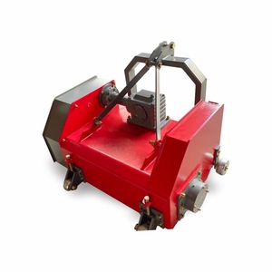 Scarificateur à béton hydraulique monté sur tracteur pour la rénovation des surfaces en asphalte et béton avec système à moteur. - Product Image 2