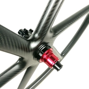 Synergie carbone roues à 6 rayons pour vélo de montagne - Product Image 2