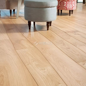 Parquet en bois d'ingénierie à chevrons en frêne européen, style moderne, technique de pose clic, finition lisse - Product Image 5