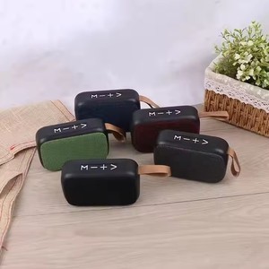 Precio barato Mini tela altavoz inalámbrico BT5.0 portátil deportes al aire libre Audio estéreo compatible con tarjeta TF puede <span class=keywords><strong>buscar</strong></span> ESTACIÓN DE Radio - Product Image 6