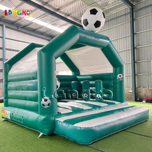 Château gonflable à thème football pour locations de fêtes, château sauteur populaire et abordable avec souffleur d'air - Product Image 2