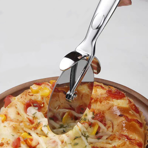 Affettatrice per Pizza con manico ergonomico taglia Pizza per uso cucina, pizzerie - Product Image 6